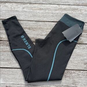 Lululemon Seamless High-Rise Training Tight 28" – SLNSH Collection size 6 NWT